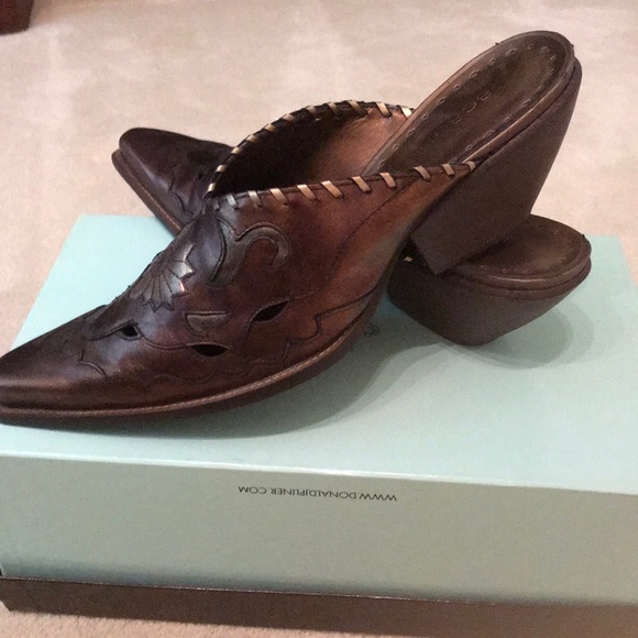 BCBG Girls western slides - Picture 2 of 4